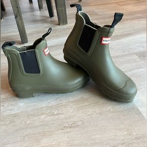 Green Hunter Boots size 5 W in Good Condition